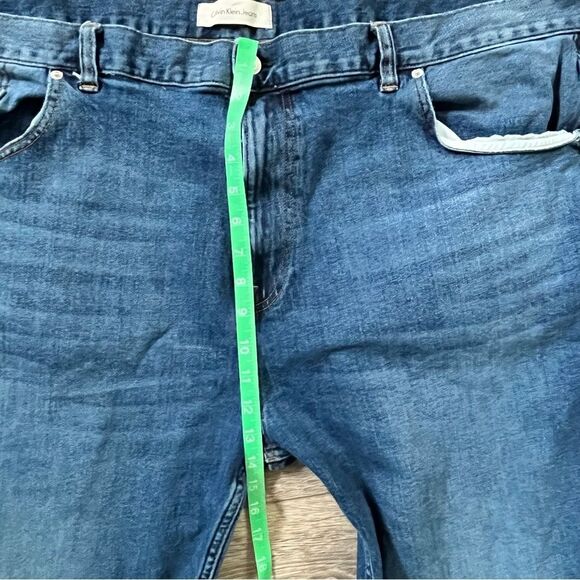Calvin Klein Relaxed Straight Leg Jeans Size 48x30 - Picture 7 of 8